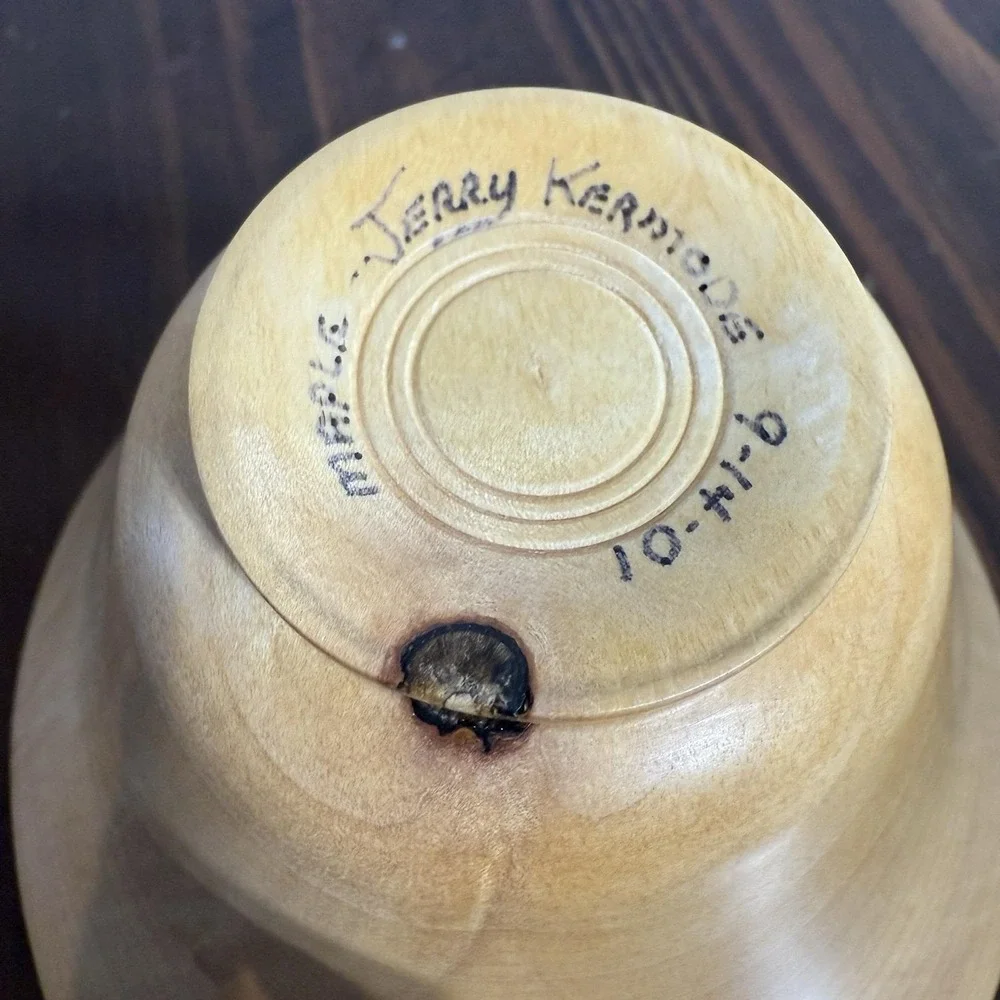Maple Wood BowlArtist Jerry Kermode 2001 Natural
